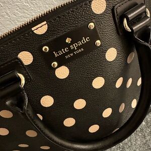 Beautiful polka dot Kate Spade purse in perfect condition!